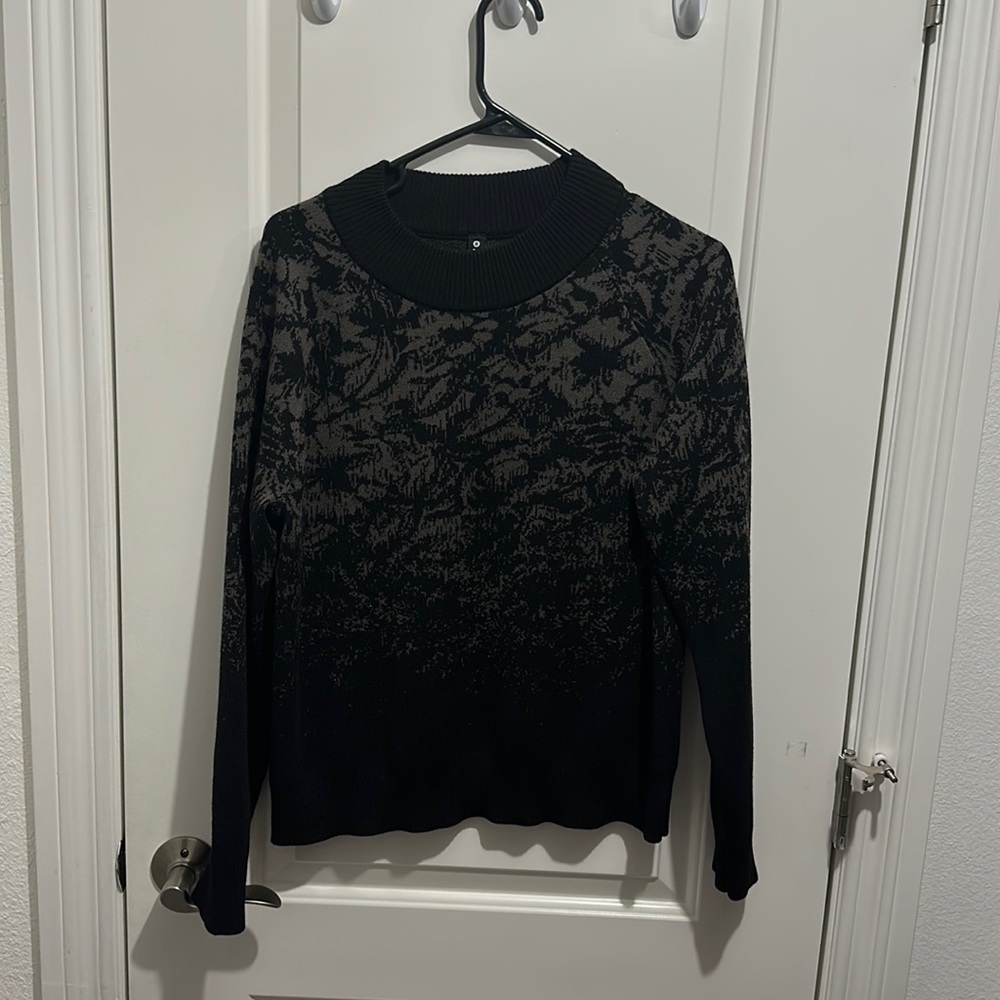 Beautiful Athleta Sweater